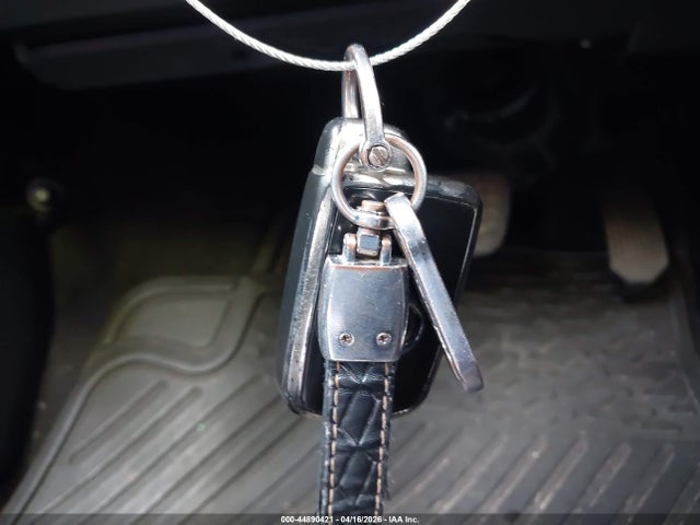 44890421 :رقم المزاد ، 5TDKKRFH5ES033407 vin ، 2014 Toyota Highlander Xle V6 مزاد بيع