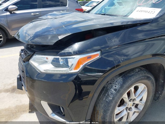 1GNEVGKW5KJ135321 Chevrolet Traverse 1lt