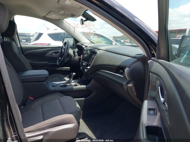 1GNEVGKW5KJ135321 Chevrolet Traverse 1lt
