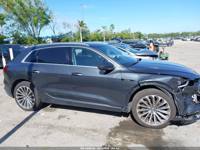 WA1VAAGE6KB023195 Audi E-tron Premium Plus