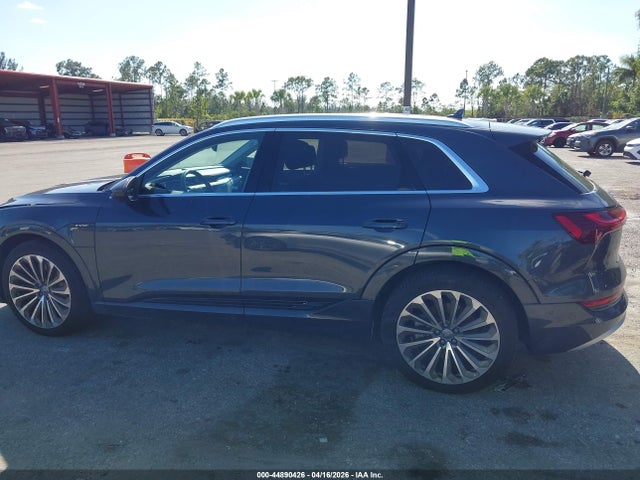 WA1VAAGE6KB023195 Audi E-tron Premium Plus