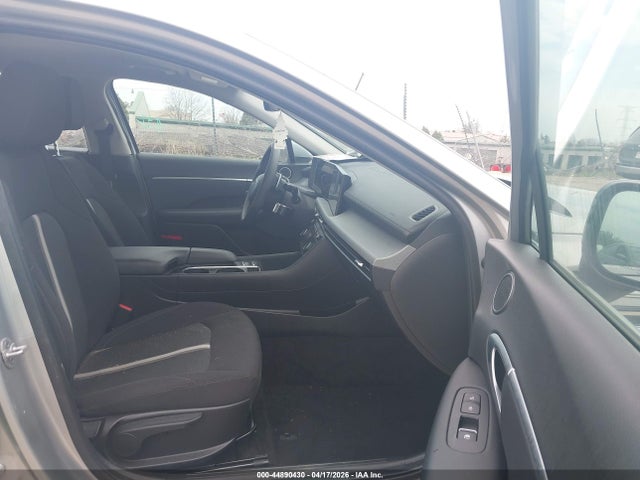 2025 HYUNDAI SONATA KMHL64JA9SA474306 Photo 4