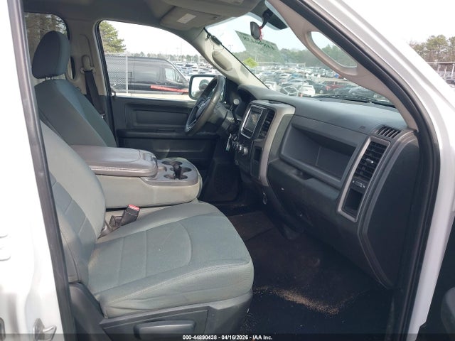 44890438 :رقم المزاد ، 3C6TR5CT0EG236681 vin ، 2014 Ram 2500 Tradesman مزاد بيع