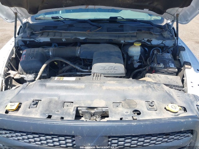 Aukcja sprzedaży 2018 Ram 1500 Tradesman  4x4 6'4 Box, vin: 1C6RR7FG9JS106177, numer aukcji: 44890439