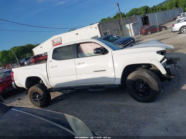 Продажа на аукционе авто 2022 Toyota Tacoma Sr5 V6, vin: 3TYAZ5CN8NT018642, номер лота: 44890441