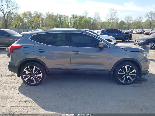 2017 Nissan Rogue Sport Sl მანქანა იყიდება აუქციონზე, vin: JN1BJ1CR3HW116519, აუქციონის ნომერი: 44890443