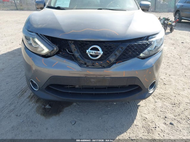 2017 Nissan Rogue Sport Sl მანქანა იყიდება აუქციონზე, vin: JN1BJ1CR3HW116519, აუქციონის ნომერი: 44890443