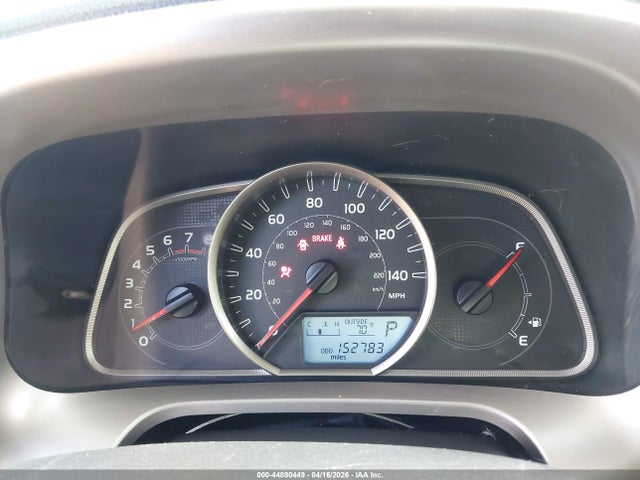 JTMBFREV4FJ035692 Toyota RAV4 LE