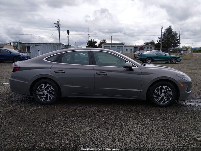 KMHL24JJ1MA035390 Hyundai Sonata Blue