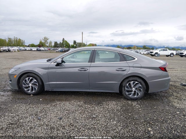 KMHL24JJ1MA035390 Hyundai Sonata Blue