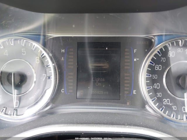 2015 Chrysler 200 Limited მანქანა იყიდება აუქციონზე, vin: 1C3CCCAB8FN705067, აუქციონის ნომერი: 44890461