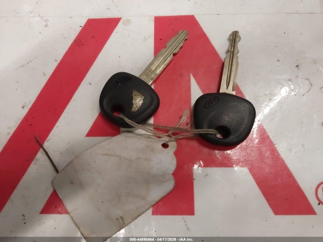 KNAFK4A67E5076000 KIA FORTE LX