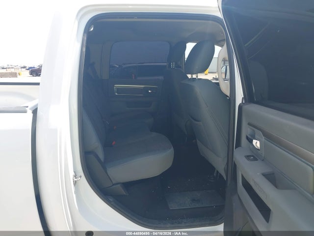 Продажа на аукционе авто 2018 Ram 2500 Big Horn  4x4 6'4 Box, vin: 3C6UR5DJXJG142240, номер лота: 44890495