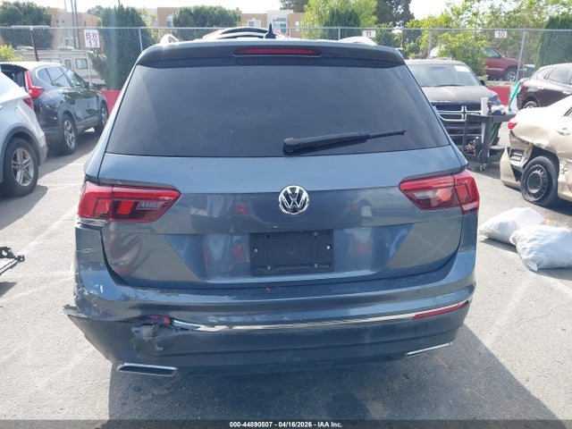 44890507 :رقم المزاد ، 3VV3B7AX1JM046125 vin ، 2018 Volkswagen Tiguan 2.0t Se/2.0t Sel مزاد بيع