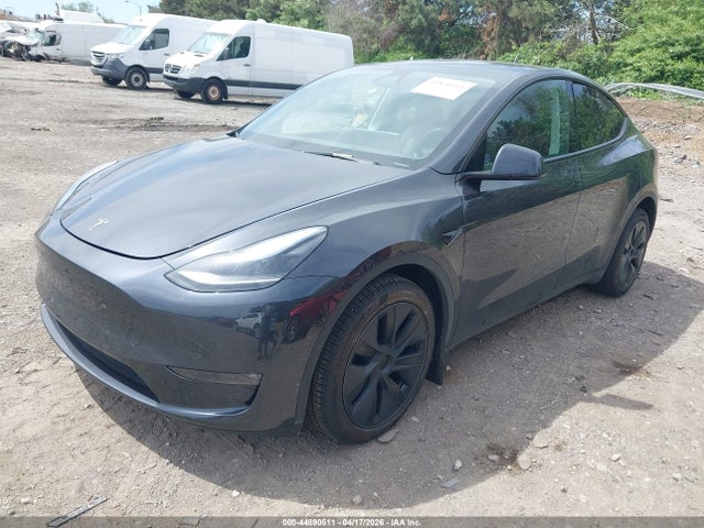 Продаж на аукціоні авто 2024 Tesla Model Y Long Range Dual Motor All-wheel Drive, vin: 7SAYGAEE1RF199375, номер лоту: 44890511