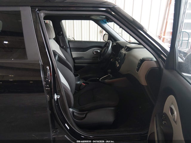 KNDJN2A24K7687298 KIA Soul !