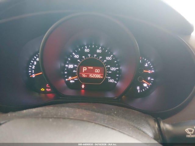KNDJN2A24K7687298 KIA Soul !