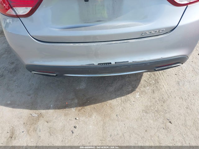 1C3CCCCG6FN524588 Chrysler 200 C