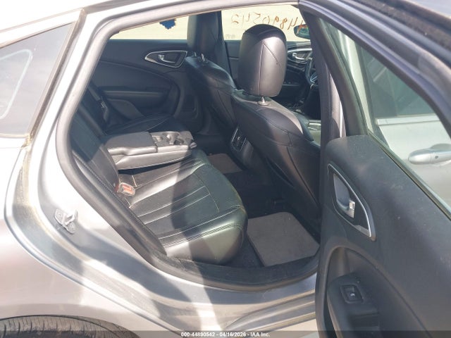 1C3CCCCG6FN524588 Chrysler 200 C