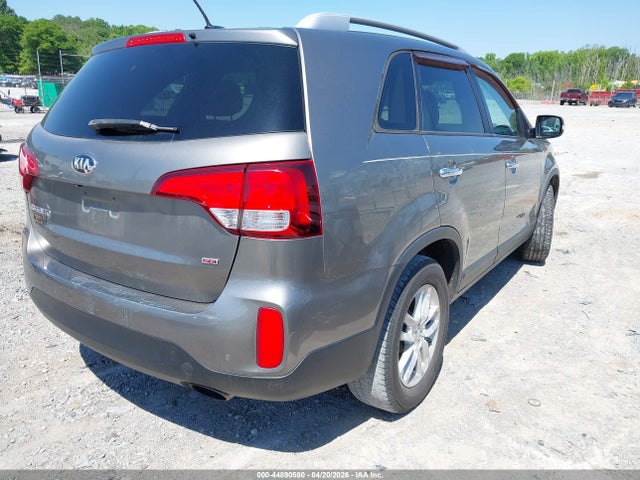 2015 Kia Sorento Lx მანქანა იყიდება აუქციონზე, vin: 5XYKT3A66FG647106, აუქციონის ნომერი: 44890580