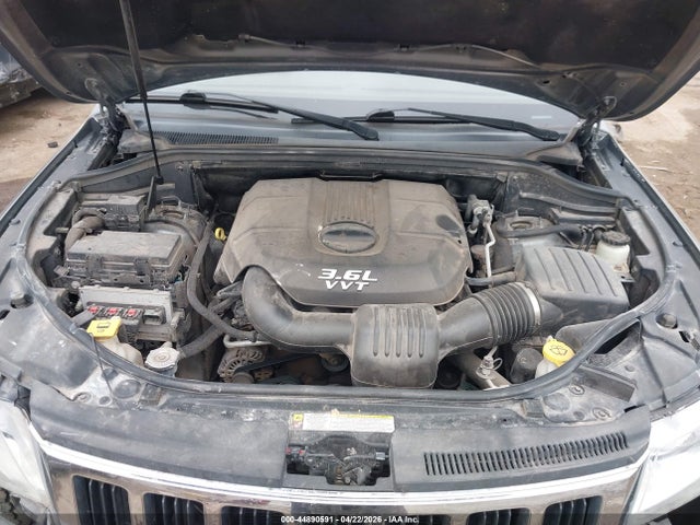 44890591 :رقم المزاد ، 1C4RJFAG3DC586801 vin ، 2013 Jeep Grand Cherokee Laredo مزاد بيع