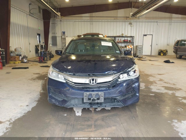 Aukcja sprzedaży 2017 Honda Accord Lx, vin: 1HGCR2F39HA057708, numer aukcji: 44890597