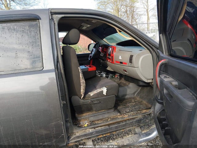 Продаж на аукціоні авто 2010 Chevrolet Silverado 1500 Work Truck, vin: 1GCSKPE35AZ230869, номер лоту: 44890603