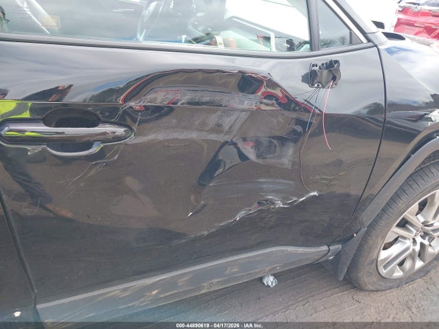 2T3A1RFV0RC394358 Toyota Rav4 Xle Premium