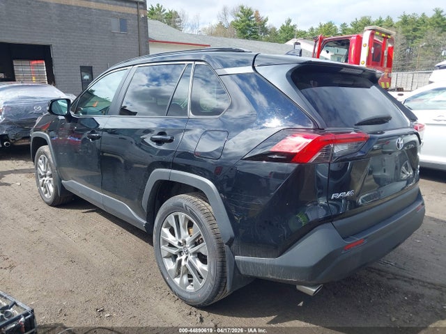 2T3A1RFV0RC394358 Toyota Rav4 Xle Premium