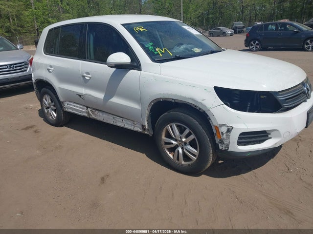 Продаж на аукціоні авто 2014 Volkswagen Tiguan S, vin: WVGAV3AX7EW619780, номер лоту: 44890651