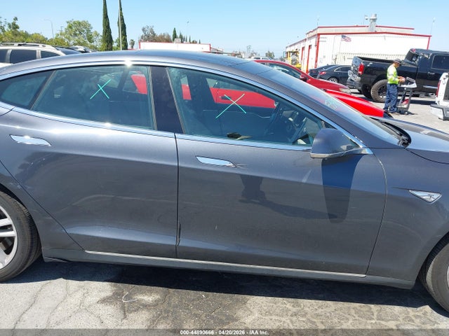 44890666 :رقم المزاد ، 5YJSA1E26GF126767 vin ، 2016 Tesla Model S 60d/70d/75d/85d/90d مزاد بيع