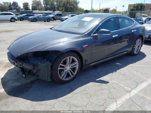 44890666 :رقم المزاد ، 5YJSA1E26GF126767 vin ، 2016 Tesla Model S 60d/70d/75d/85d/90d مزاد بيع