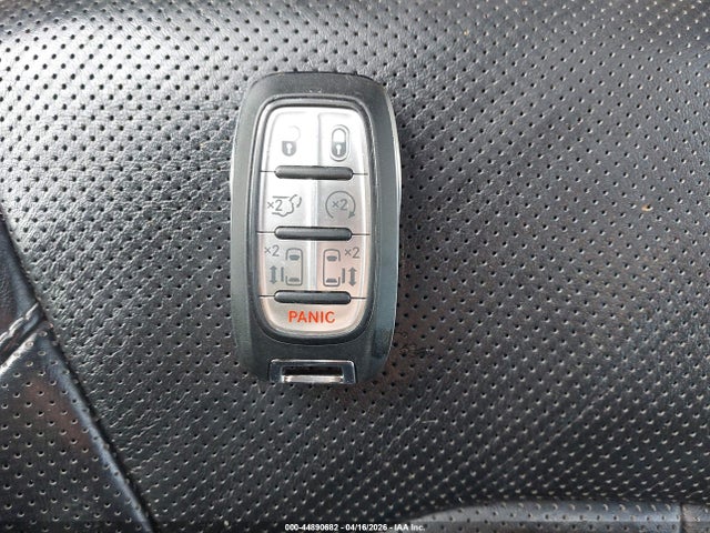 Auction sale of the 2022 Chrysler Pacifica Limited, vin: 2C4RC1GG2NR197032, lot number: 44890682