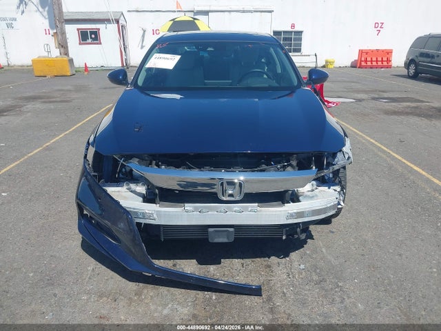 Honda Accord Touring 2018 1HGCV1F97JA153644 Image 13