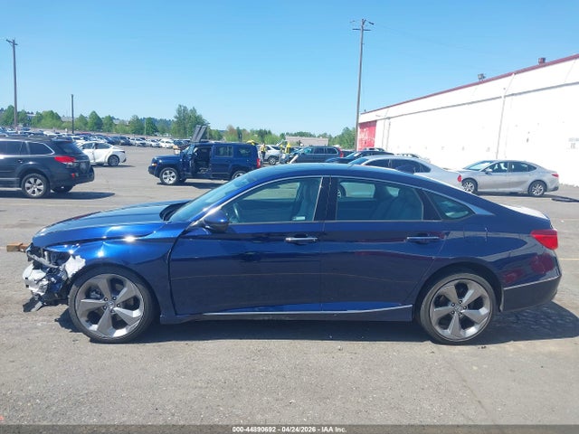 Honda Accord Touring 2018 1HGCV1F97JA153644 Image 15