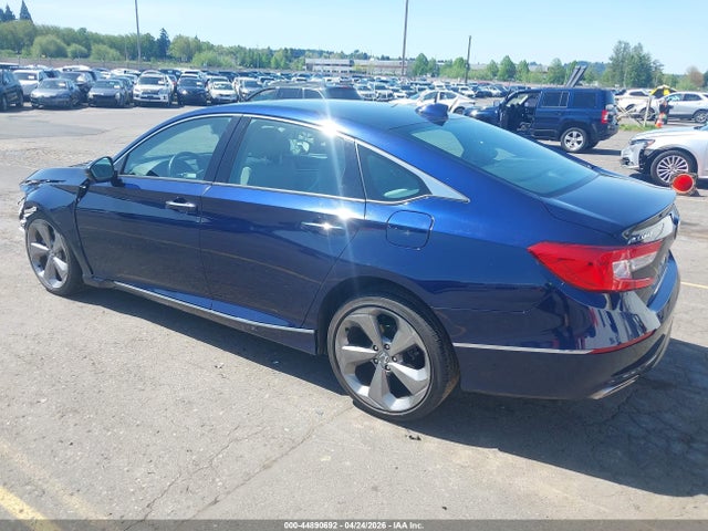 Honda Accord Touring 2018 1HGCV1F97JA153644 Image 3