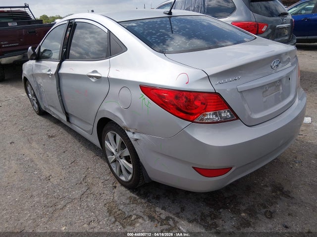 Продажа на аукционе авто 2013 Hyundai Accent Gls, vin: KMHCU4AE3DU439867, номер лота: 44890712
