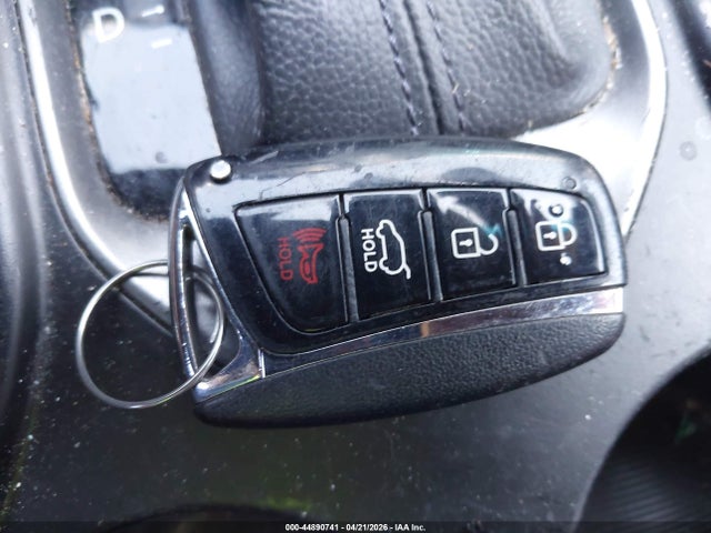 2013 Hyundai Santa Fe Sport 2.0t მანქანა იყიდება აუქციონზე, vin: 5XYZU3LA8DG071982, აუქციონის ნომერი: 44890741