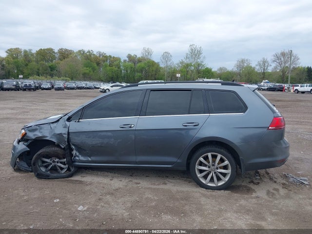 Продажа на аукционе авто 2016 Volkswagen Golf Sportwagen Tsi Se 4-door, vin: 3VWC17AU8GM513442, номер лота: 44890791