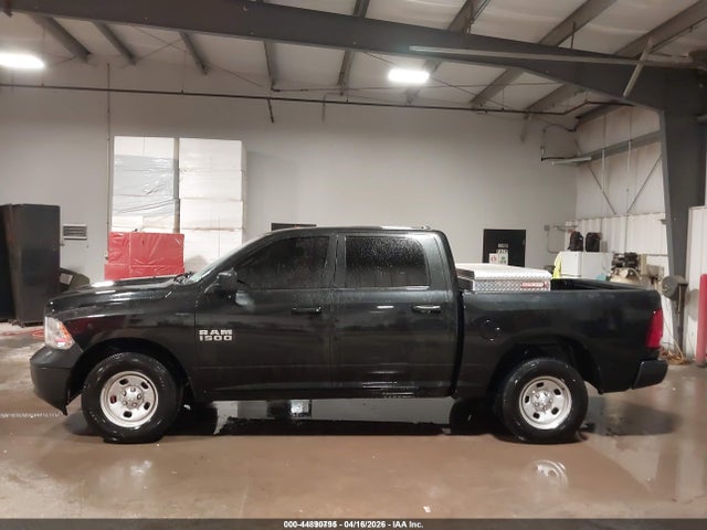 44890795 :رقم المزاد ، 1C6RR7KG6JS106210 vin ، 2018 Ram 1500 Tradesman  4x4 5'7 Box مزاد بيع
