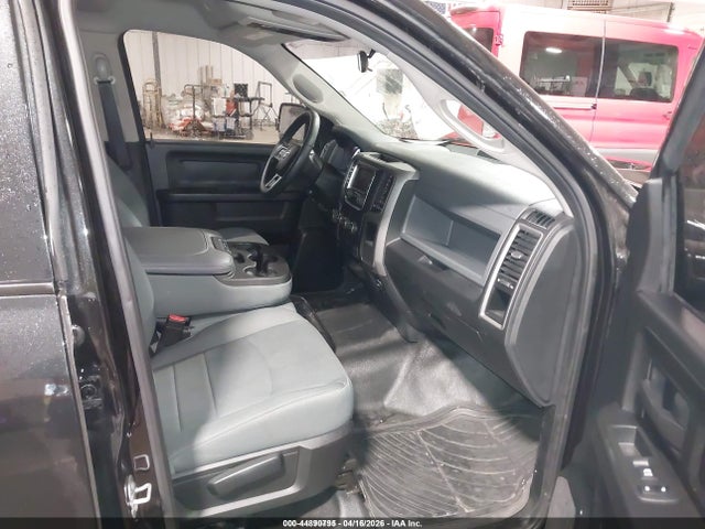 44890795 :رقم المزاد ، 1C6RR7KG6JS106210 vin ، 2018 Ram 1500 Tradesman  4x4 5'7 Box مزاد بيع