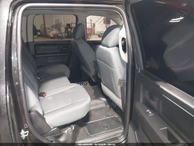 44890795 :رقم المزاد ، 1C6RR7KG6JS106210 vin ، 2018 Ram 1500 Tradesman  4x4 5'7 Box مزاد بيع