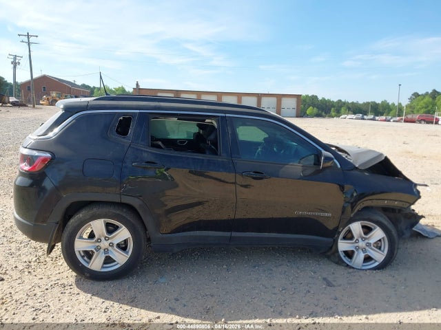 44890806 :رقم المزاد ، 3C4NJCBB6NT138865 vin ، 2022 Jeep Compass Latitude Fwd مزاد بيع