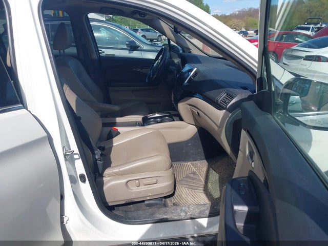 Продаж на аукціоні авто 2018 Honda Pilot Elite, vin: 5FNYF6H01JB055987, номер лоту: 44890811