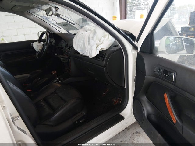 Aukcja sprzedaży 2003 Volkswagen Jetta Glx, vin: 3VWTH69M33M104432, numer aukcji: 44890813