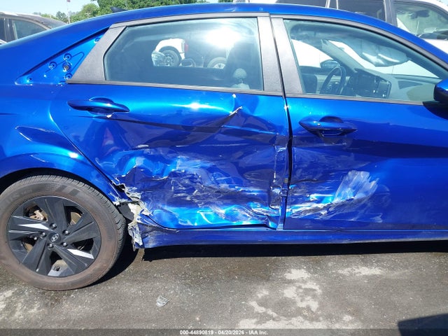 Продажа на аукционе авто 2021 Hyundai Elantra Sel, vin: 5NPLS4AG4MH005379, номер лота: 44890819