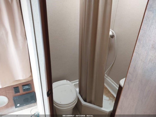 Jayco Jay Feather 2015 1UJBJHBJ4F2JS0052 Image 12