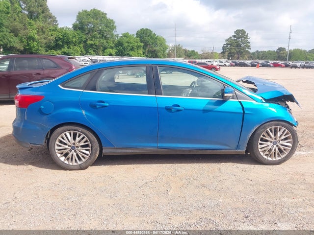 Продажа на аукционе авто 2015 Ford Focus Titanium, vin: 1FADP3J29FL252003, номер лота: 44890868