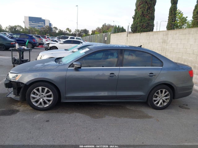 2013 Volkswagen Jetta Se მანქანა იყიდება აუქციონზე, vin: 3VWDP7AJ2DM449810, აუქციონის ნომერი: 44890898