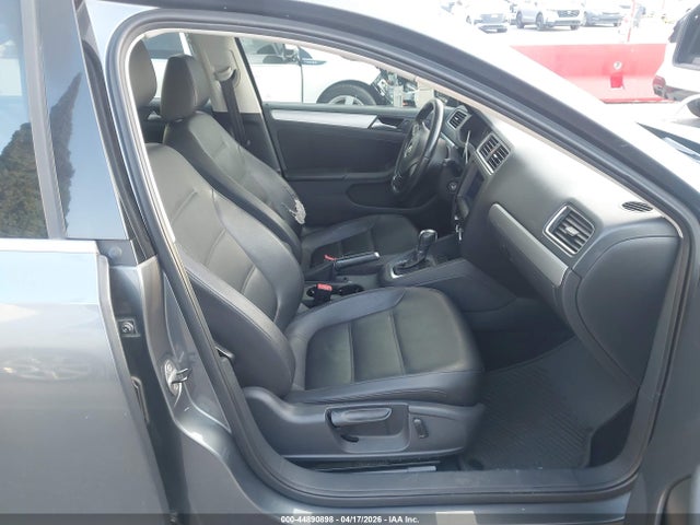 2013 Volkswagen Jetta Se მანქანა იყიდება აუქციონზე, vin: 3VWDP7AJ2DM449810, აუქციონის ნომერი: 44890898